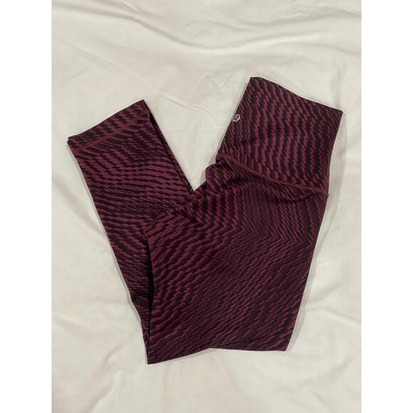 Lululemon Wunder Under Burgundy Athletic Crop Capri Leggings Size 6 - Picture 1 of 9